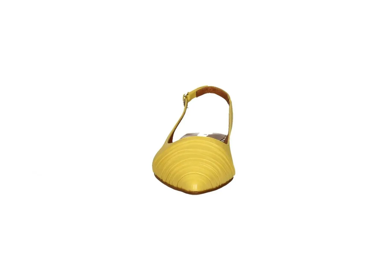 Zapato Abierto Piel Mostaza Punta Pliegues Talon Rayas