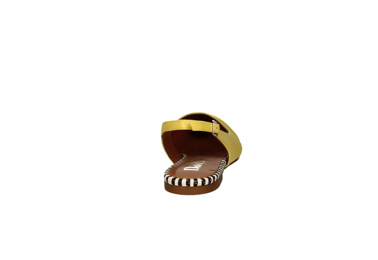 Zapato Abierto Piel Mostaza Punta Pliegues Talon Rayas