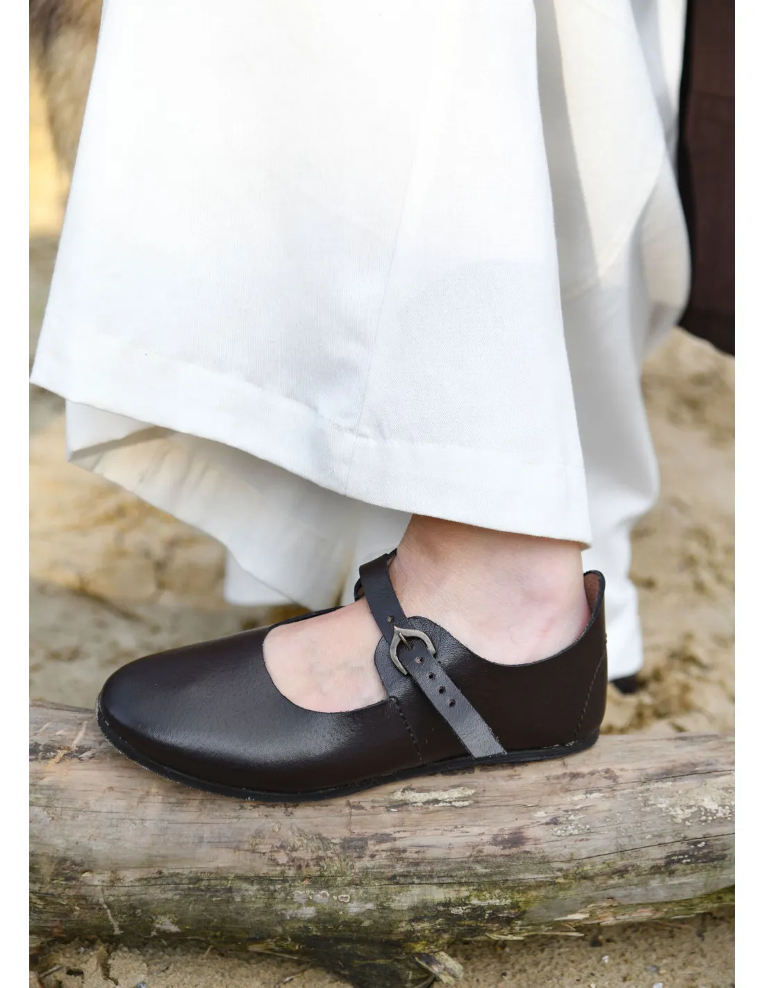 ZAPATO MEDIEVAL MUJER LATCHET, MARRONES (SIGLOS XIIIXV)