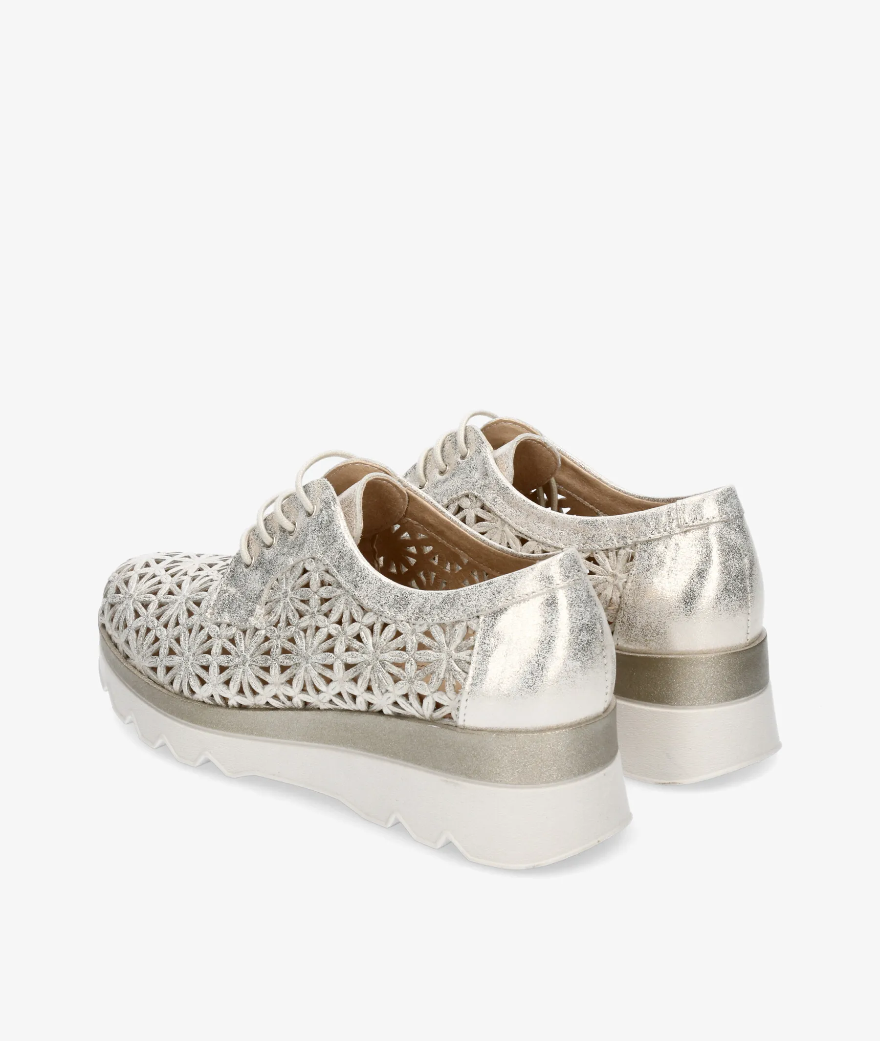 Zapatos de tacón bajo Pitillos 5633 en platino