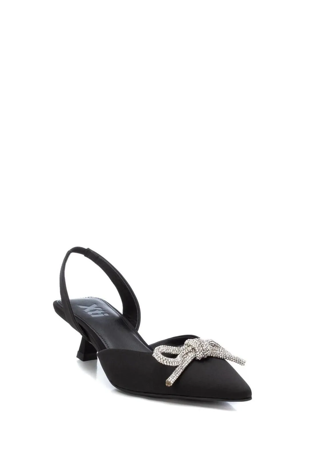 Zapatos lazo con tacón negro