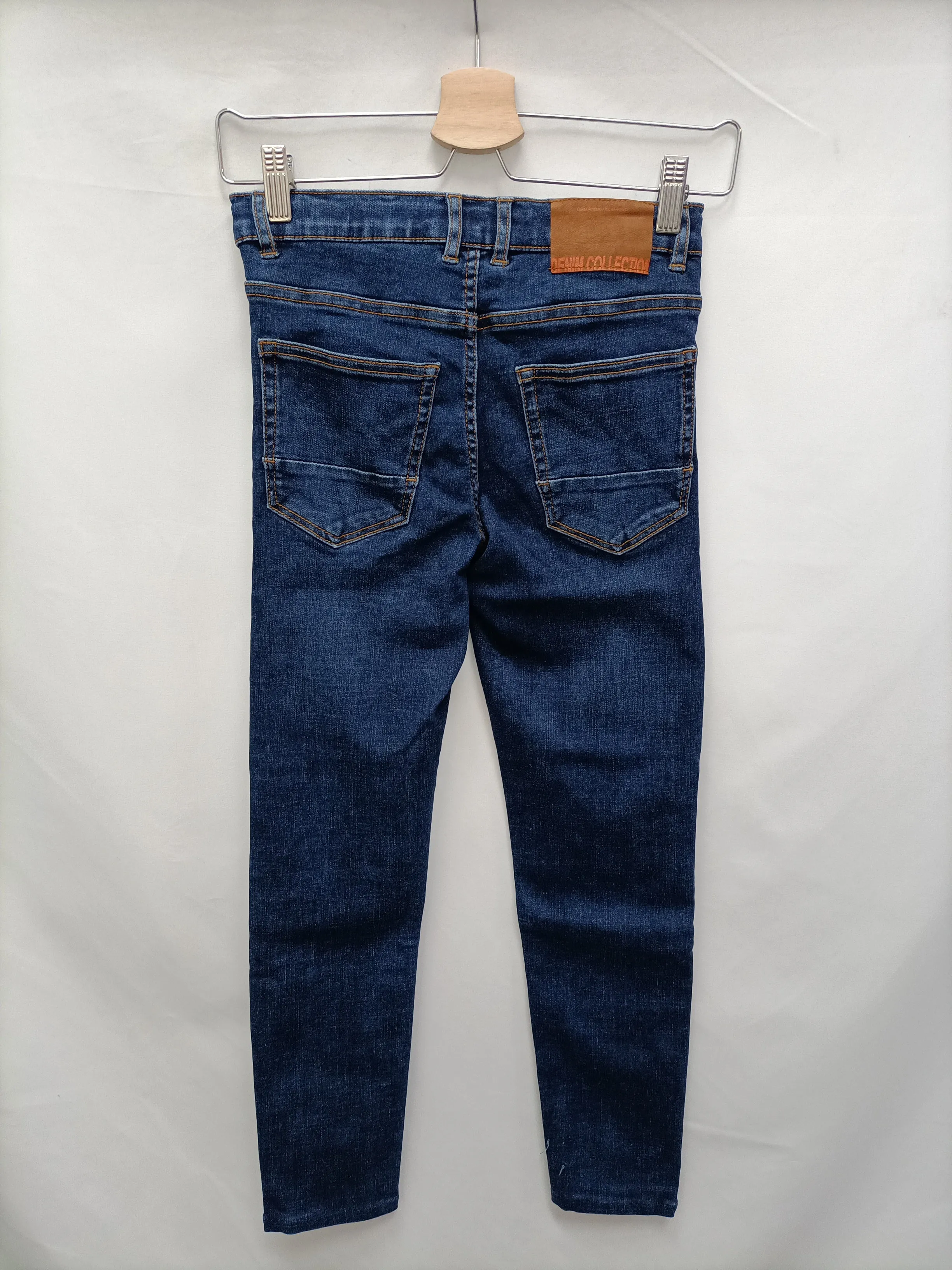 ZARA. Pantalones denim oscuro T.11/12